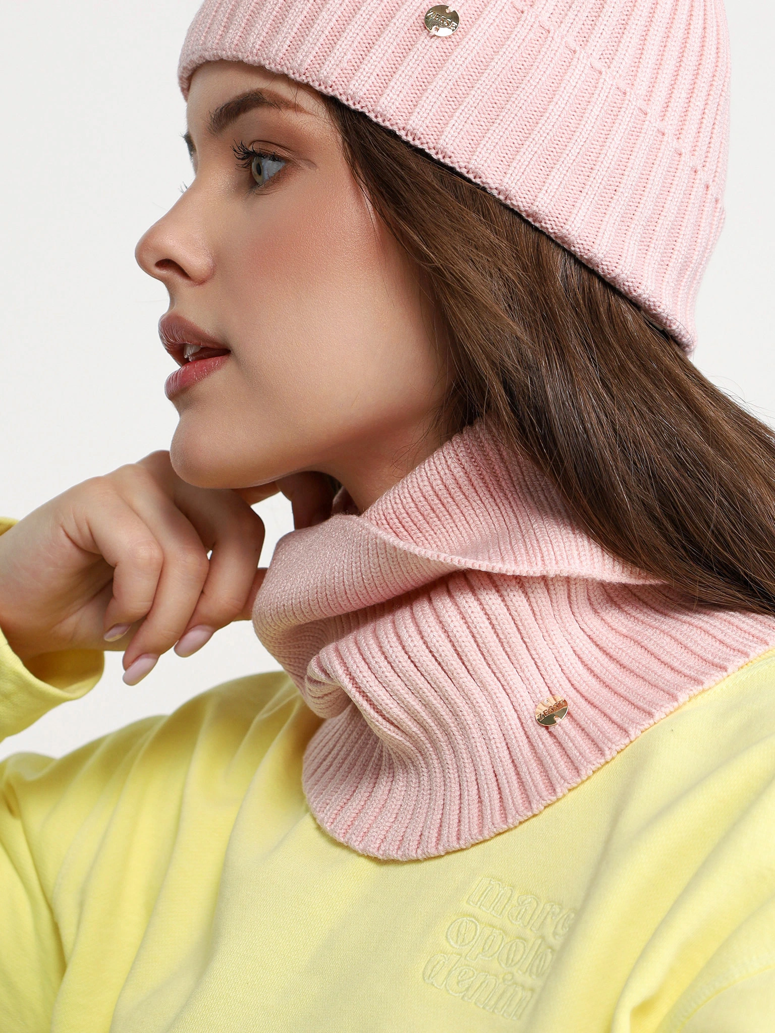 Шарф-снуд голубого цвета